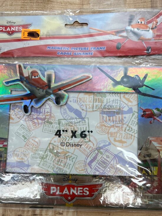 Disney Planes 4" X 6" Magnetic Picture Frame - Picture 1 of 2